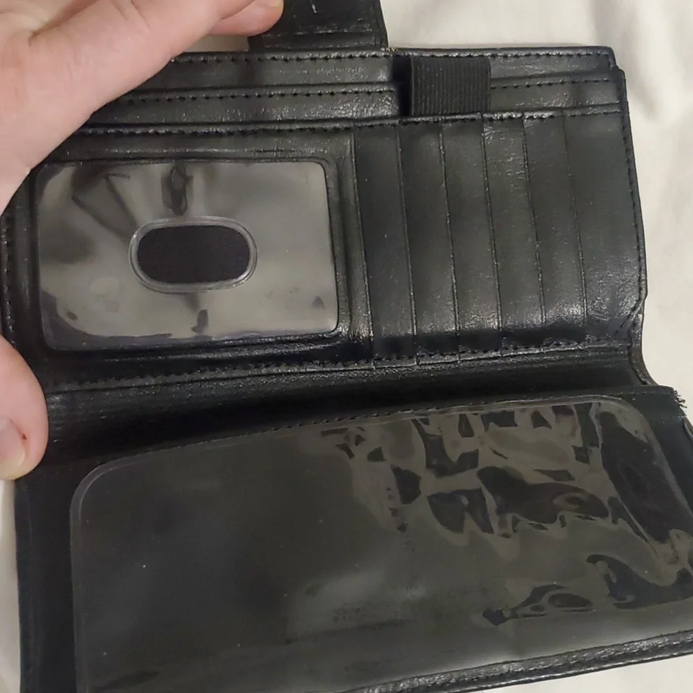 FOSSIL GENUINE LEATHER WALLET - Picture 4 of 14